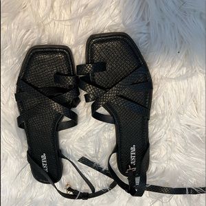 Never worn